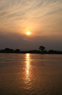Coucher de soleil sur la rivière Paraguay